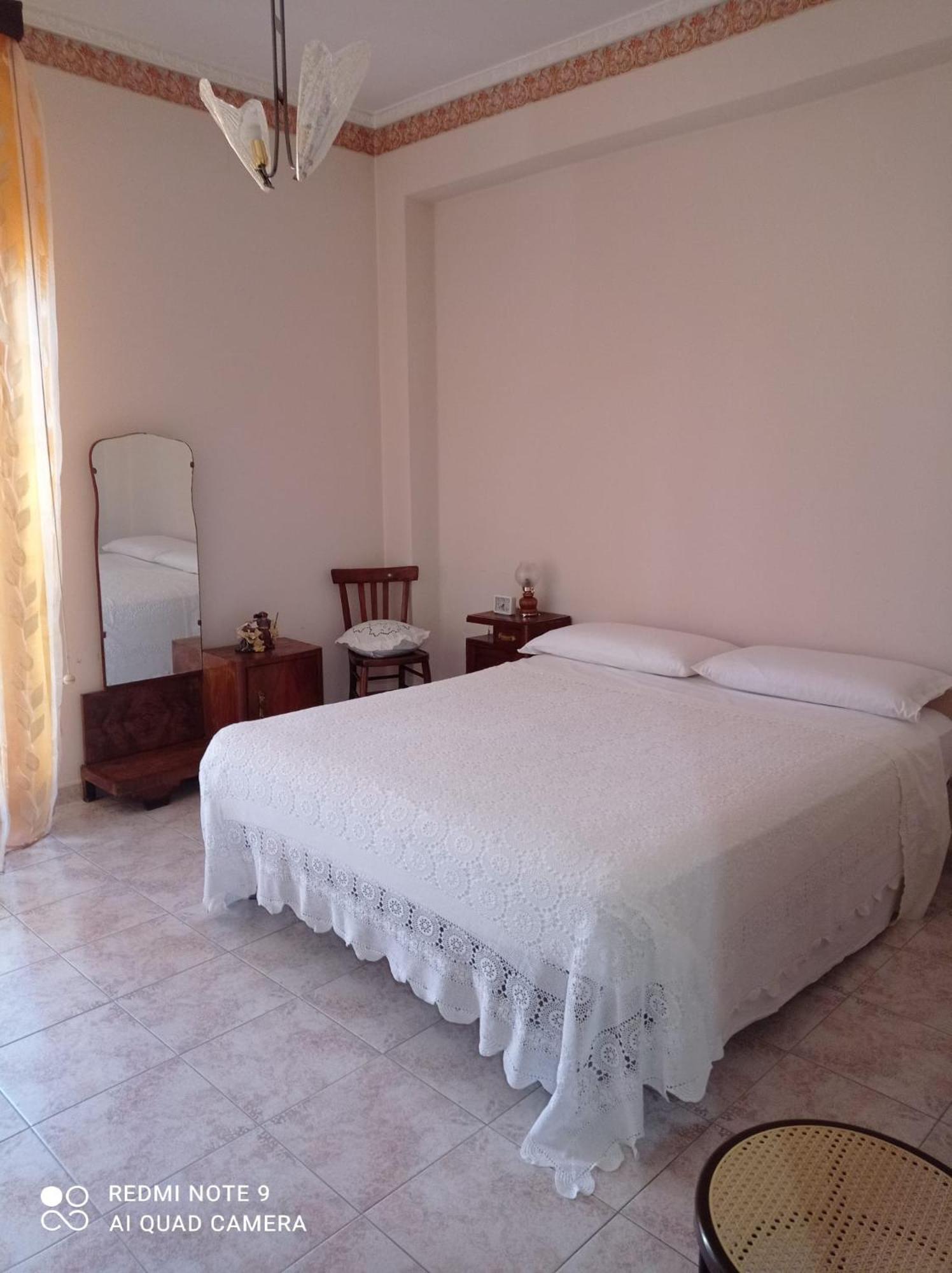 Bed and Breakfast Montagne Rocciose Frascineto Exteriér fotografie