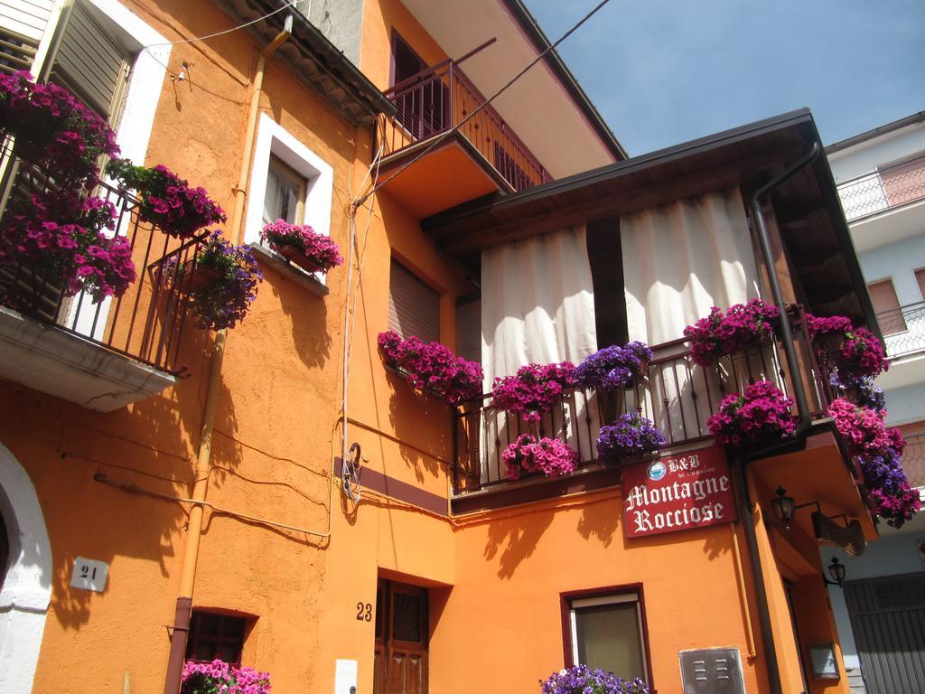 Bed and Breakfast Montagne Rocciose Frascineto Exteriér fotografie